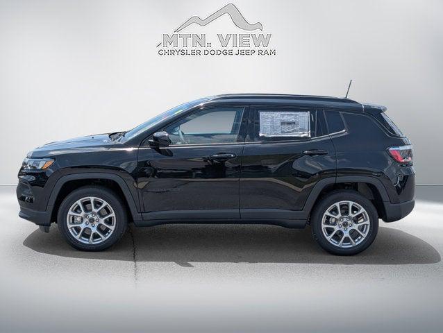 2025 Jeep Compass COMPASS LATITUDE 4X4