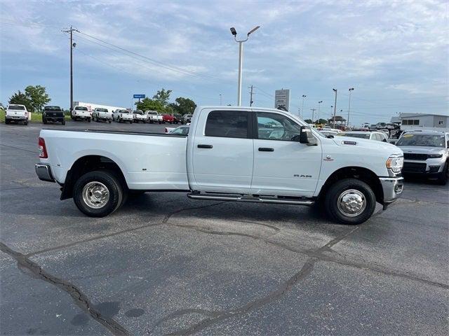 2024 RAM 3500 Big Horn Crew Cab 4x4 8 Box