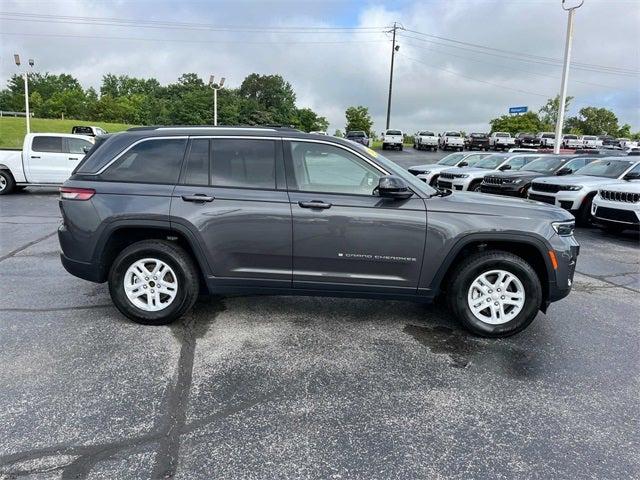 2023 Jeep Grand Cherokee Laredo 4x4