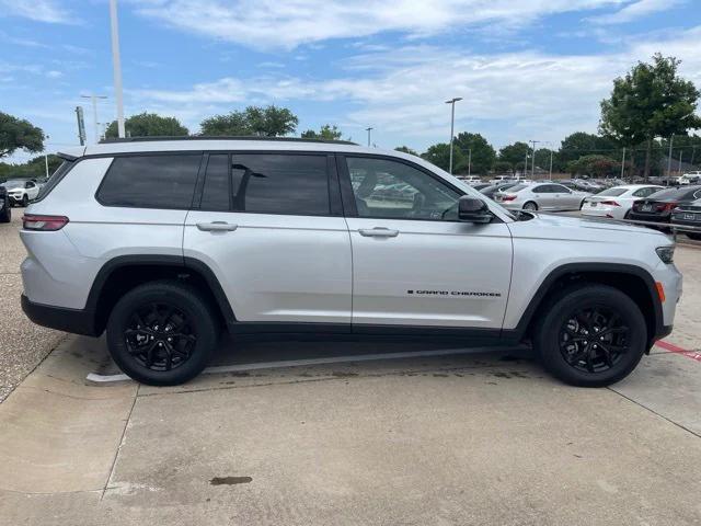 2024 Jeep Grand Cherokee L Altitude 4x4