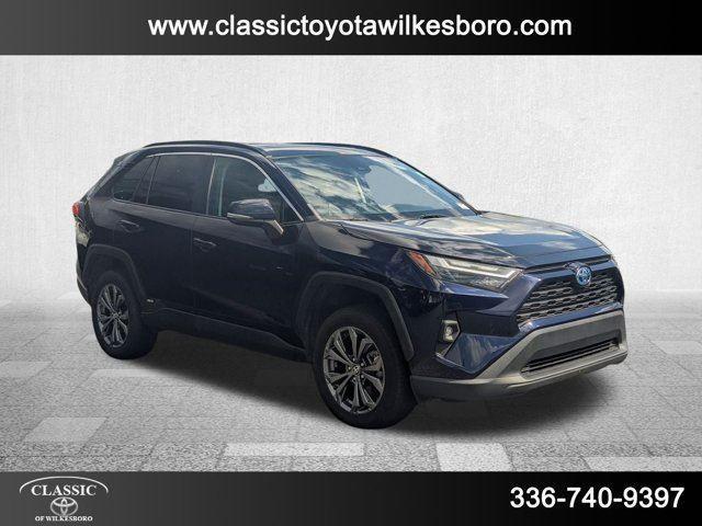 2022 Toyota RAV4 Hybrid XLE Premium