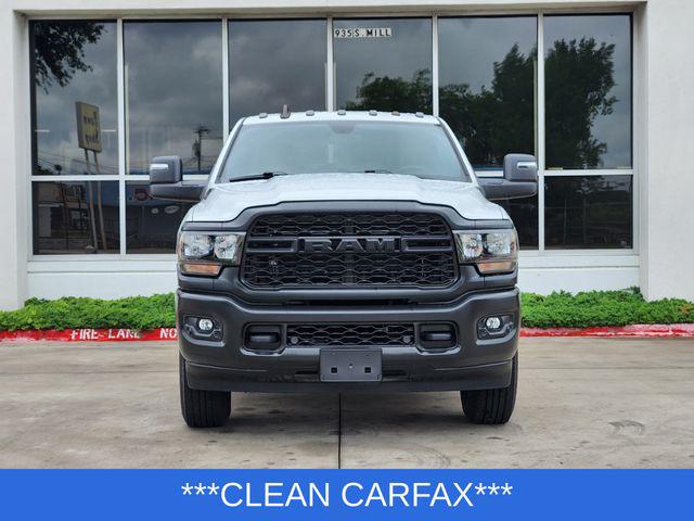 2023 RAM 3500 Tradesman Crew Cab 4x4 8 Box