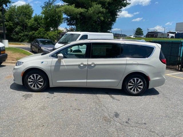 2021 Chrysler Pacifica Hybrid Touring L