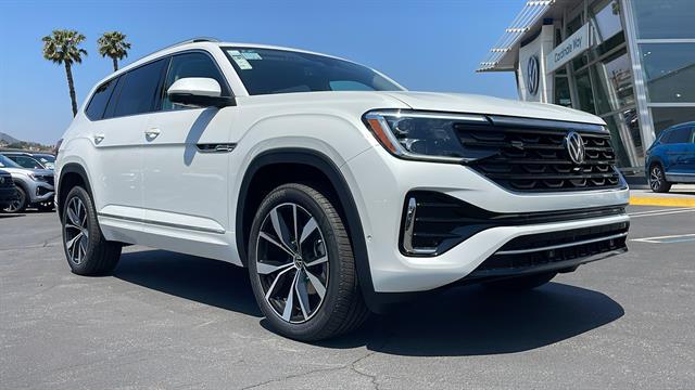2025 Volkswagen Atlas 2.0T SEL Premium R-Line