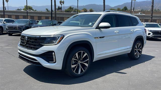 2025 Volkswagen Atlas 2.0T SEL Premium R-Line