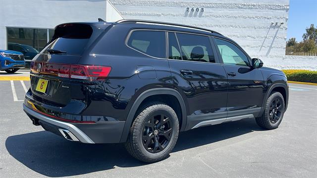 2025 Volkswagen Atlas 2.0T Peak Edition