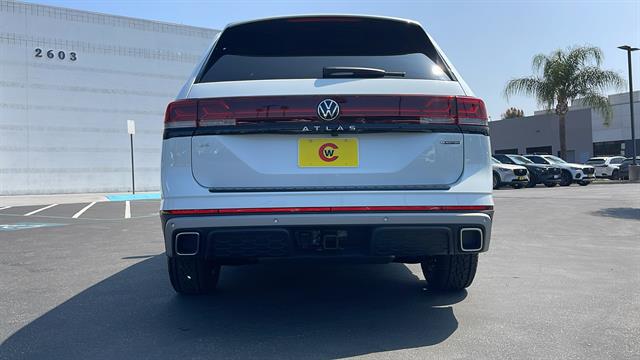 2025 Volkswagen Atlas 2.0T Peak Edition
