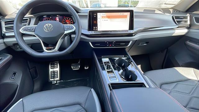 2025 Volkswagen Atlas 2.0T Peak Edition