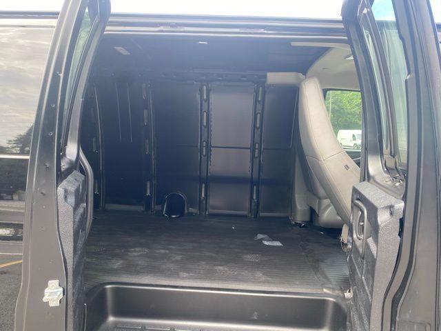 2025 GMC Savana Cargo RWD 3500 Extended Wheelbase Work Van