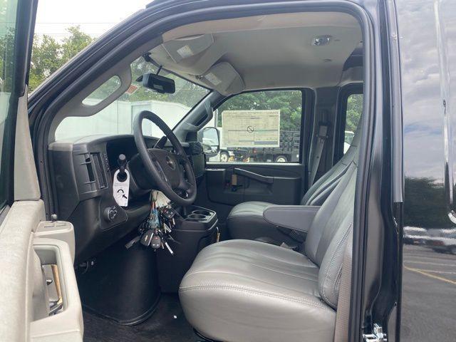 2025 GMC Savana Cargo RWD 3500 Extended Wheelbase Work Van