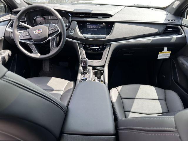 2025 Cadillac XT5 FWD Premium Luxury