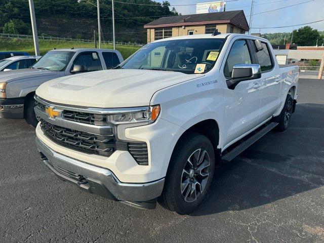 Used 2022 Chevrolet Silverado 1500 LT with VIN 1GCPDKEK3NZ509091 for sale in Pikeville, KY