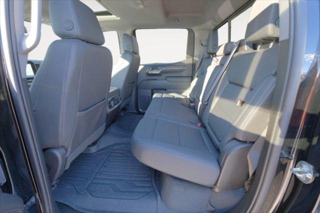 2023 GMC Sierra 1500 4WD Crew Cab Short Box SLT