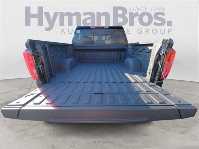 2023 GMC Sierra 1500 4WD Crew Cab Short Box SLT