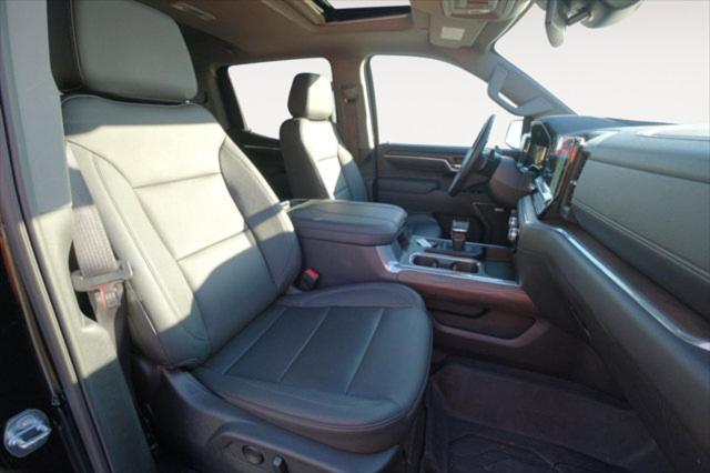 2023 GMC Sierra 1500 4WD Crew Cab Short Box SLT