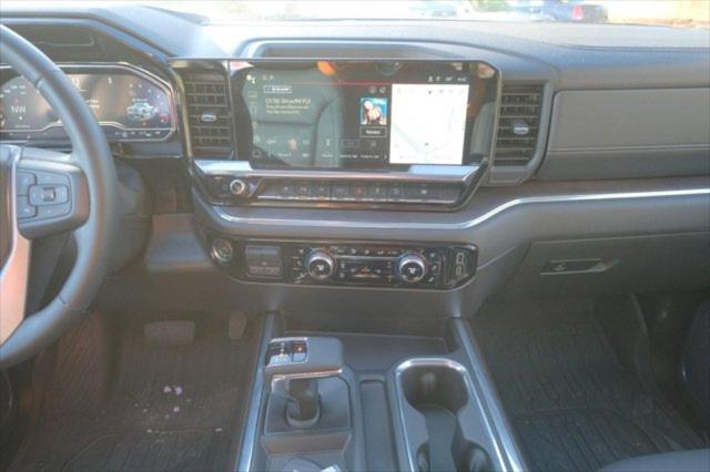 2023 GMC Sierra 1500 4WD Crew Cab Short Box SLT