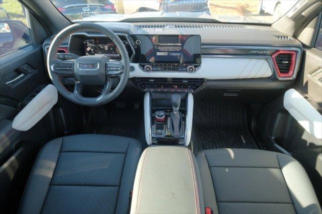 2023 GMC Canyon 4WD Crew Cab Short Box AT4X