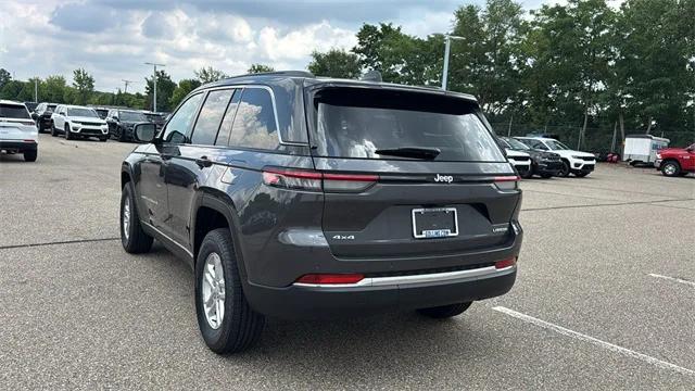 2025 Jeep Grand Cherokee GRAND CHEROKEE LAREDO 4X4