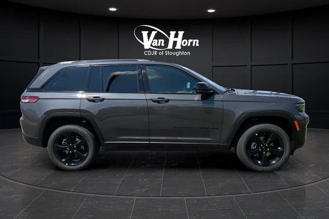 2025 Jeep Grand Cherokee Altitude X 4x4