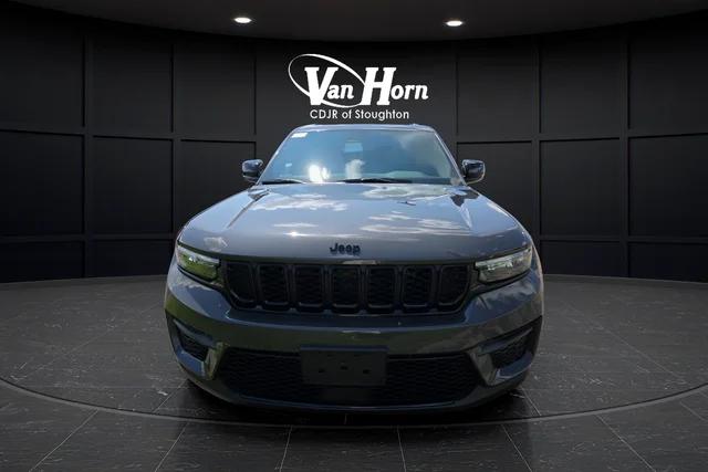 2025 Jeep Grand Cherokee Altitude X 4x4