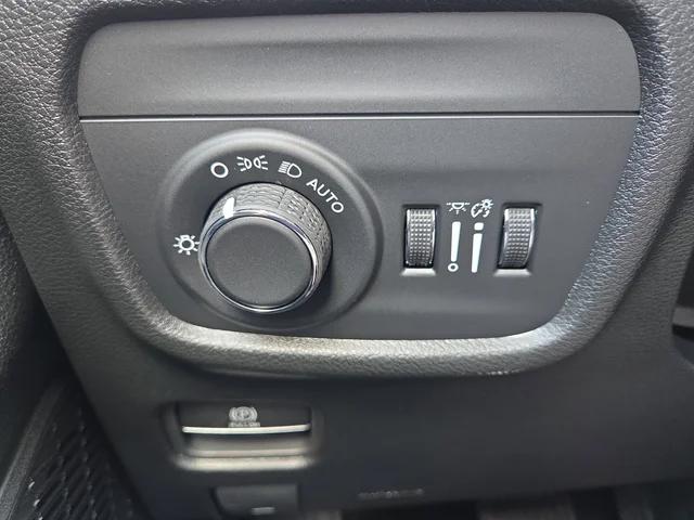 2025 Jeep Grand Cherokee Altitude X 4x4