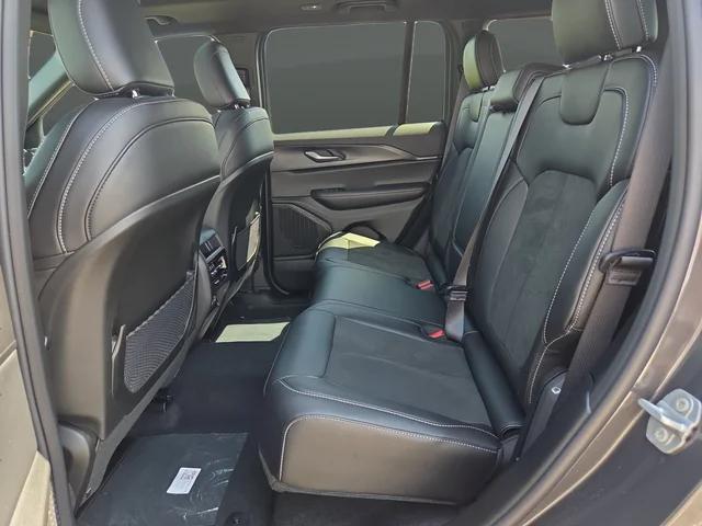 2025 Jeep Grand Cherokee Altitude X 4x4