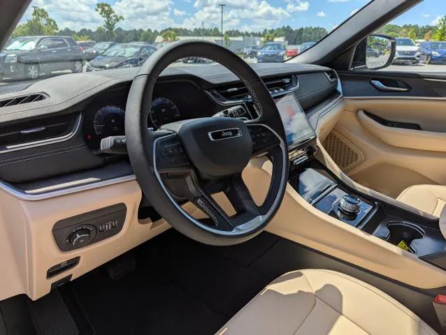 2025 Jeep Grand Cherokee GRAND CHEROKEE LIMITED 4X2