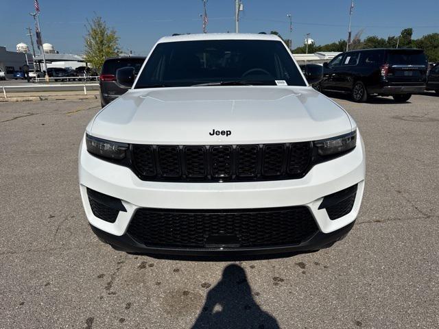 2025 Jeep Grand Cherokee GRAND CHEROKEE ALTITUDE 4X2