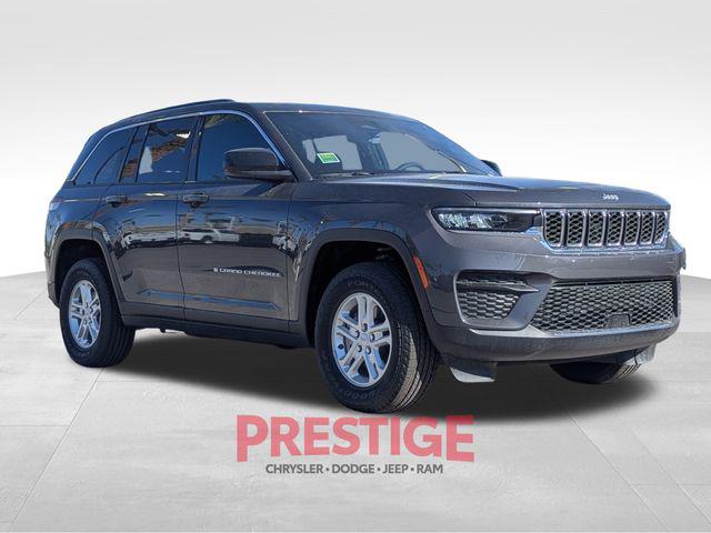 2025 Jeep Grand Cherokee GRAND CHEROKEE LAREDO 4X4