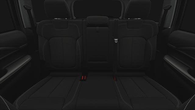 2025 Jeep Grand Cherokee GRAND CHEROKEE LAREDO 4X4