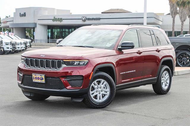 2025 Jeep Grand Cherokee GRAND CHEROKEE LAREDO 4X4 2025 Jeep Grand Cherokee GRAND CHEROKEE LAREDO 4X4