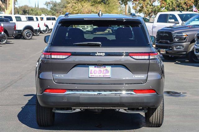 2025 Jeep Grand Cherokee GRAND CHEROKEE LAREDO 4X4