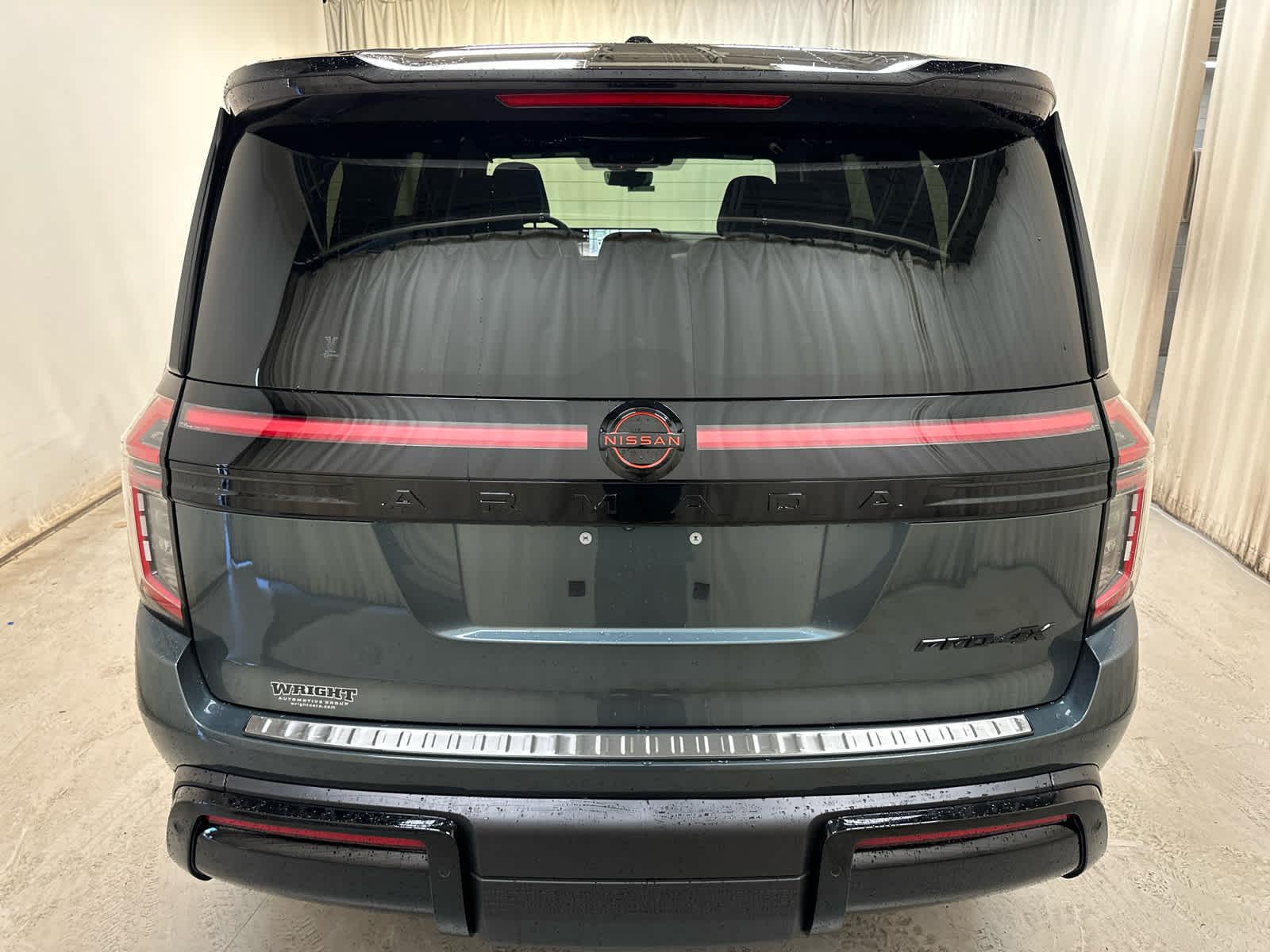2025 Nissan Armada PRO-4X - Photo 7