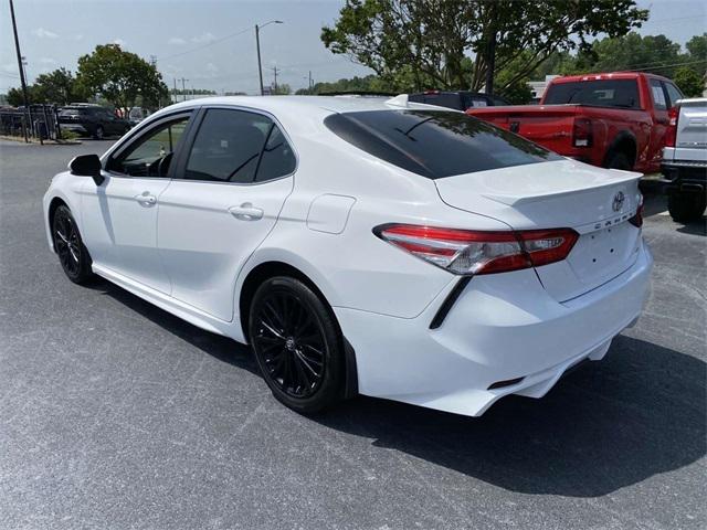 2020 Toyota Camry SE