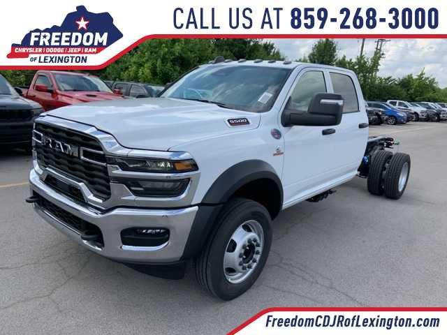 2025 RAM Ram 5500 Chassis Cab RAM 5500 TRADESMAN CHASSIS CREW CAB 4X4 60 CA