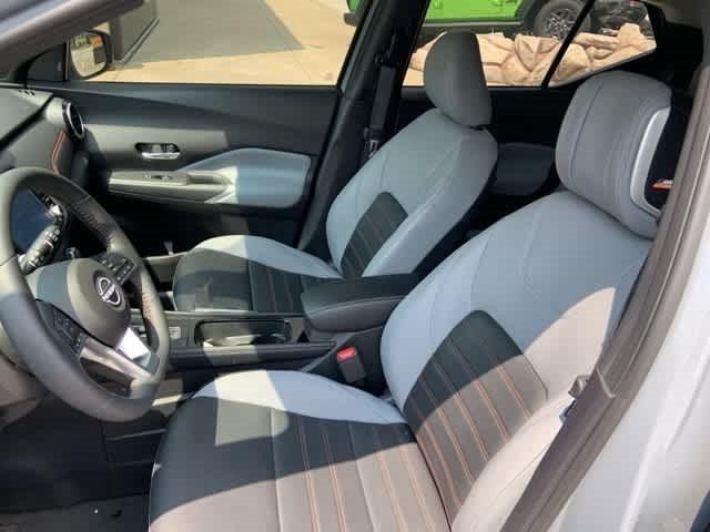 2023 Nissan Kicks SR Xtronic CVT