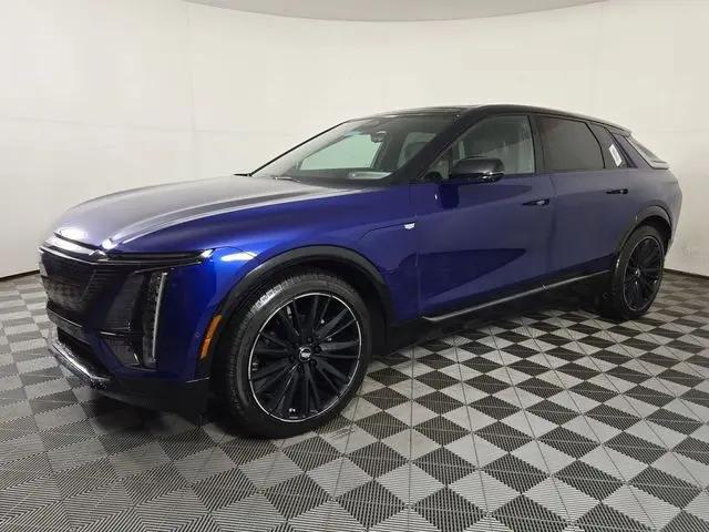2025 Cadillac iQ Sport w/1SJ