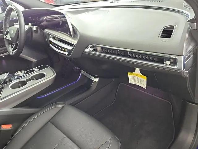 2025 Cadillac iQ Sport w/1SJ