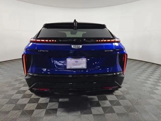 2025 Cadillac iQ Sport w/1SJ