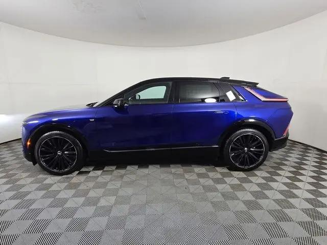 2025 Cadillac iQ Sport w/1SJ
