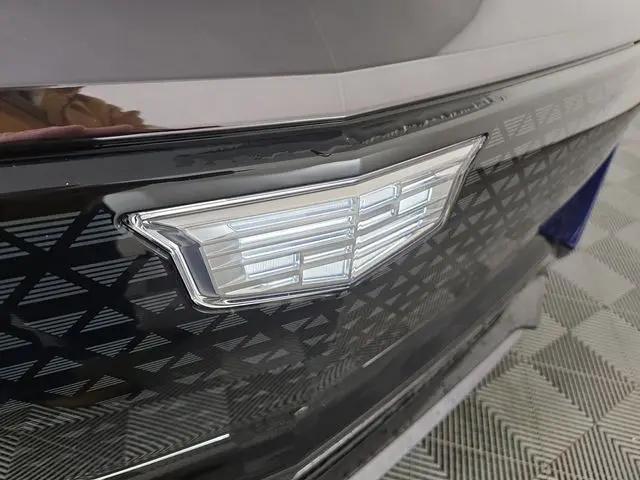 2025 Cadillac iQ Sport w/1SJ