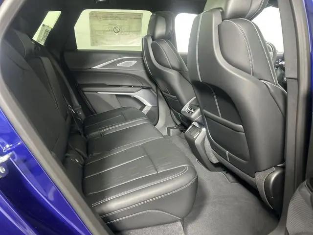 2025 Cadillac iQ Sport w/1SJ