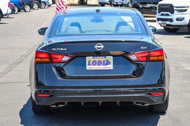 2023 Nissan Altima SV FWD