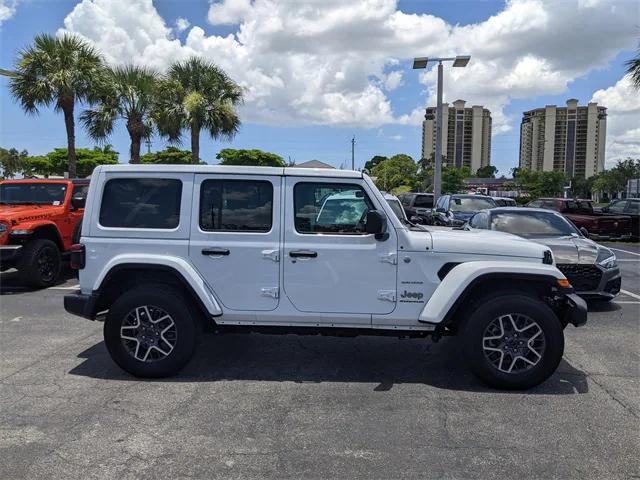 2024 Jeep Wrangler 4-Door Sahara 4x4
