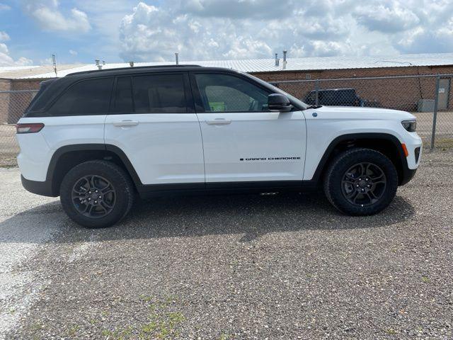 2024 Jeep Grand Cherokee 4xe Trailhawk