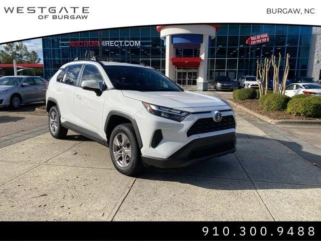 2022 Toyota RAV4 Hybrid XLE