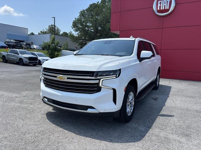 2023 Chevrolet Suburban 4WD LT
