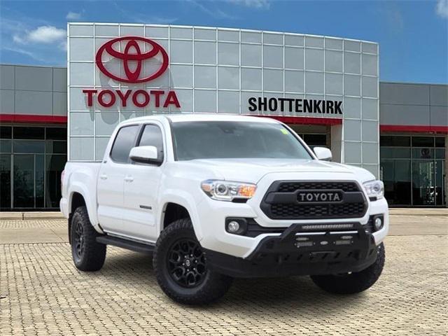 2022 Toyota Tacoma SR V6