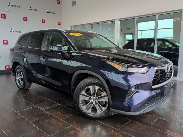 2024 Toyota Highlander XLE 2024 Toyota Highlander XLE