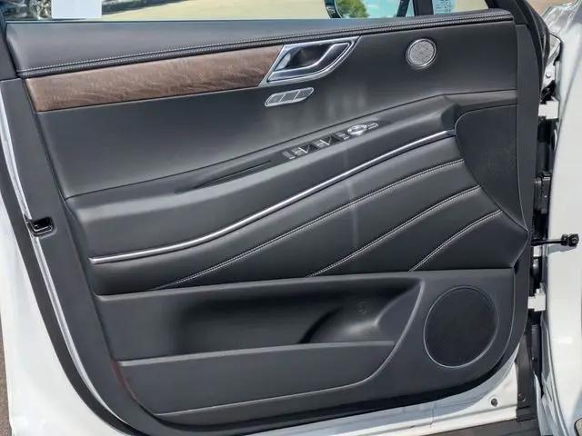 2025 Genesis GV80 2.5T Select AWD